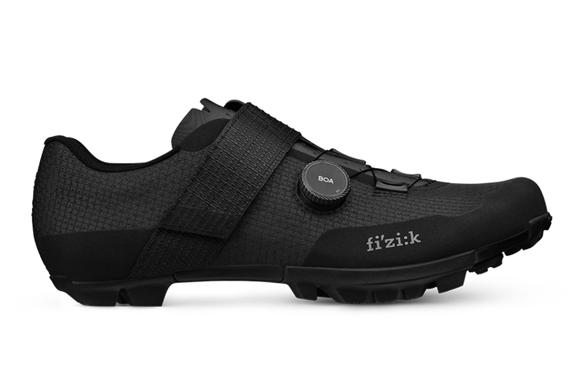 Fizik Vento Ferox Carbon 41サイズ New Fizik Vento Ferox Carbon gravel/XC shoes combine