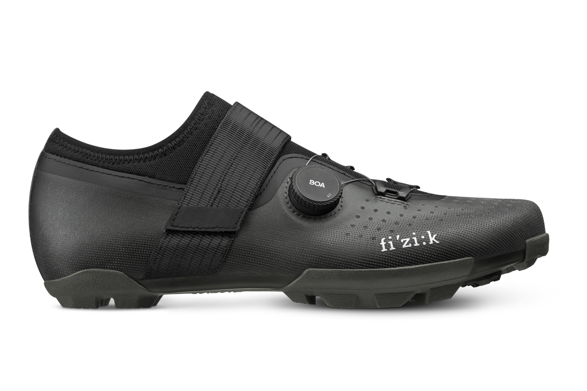 フィジーク FEROX CARBON ブラック シューズ Fizik Ferox 2 Carbon MTB Shoe [VEX1WPR1K7251430]