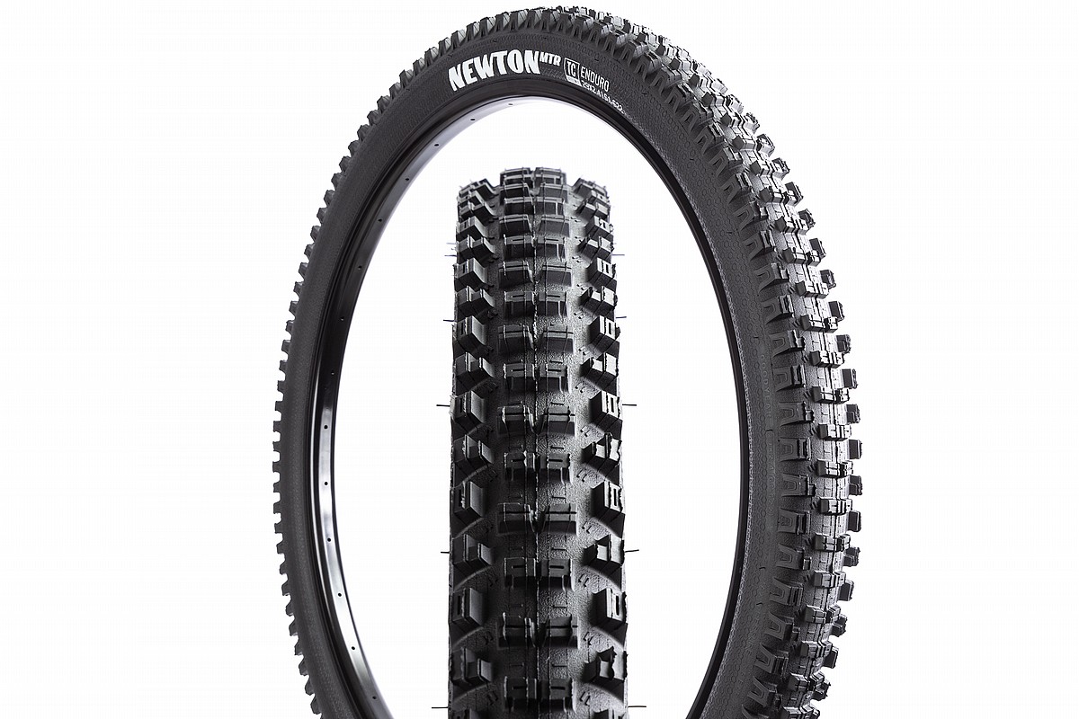 送料k込み■未使用 Goodyear Newton MTR ダウンヒルチューブレスタイヤ　29&#34; x 2.4&#34;　前後セット Newton MTR – Goodyear Bike