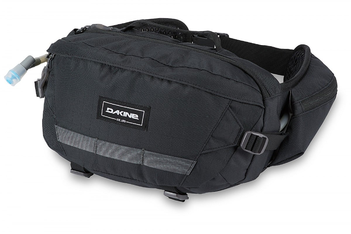 ★Dakineダカイン★Hot Laps 5L Lumbar Pack関税込★ HOTLAPS5L-CASCADECAMO-
