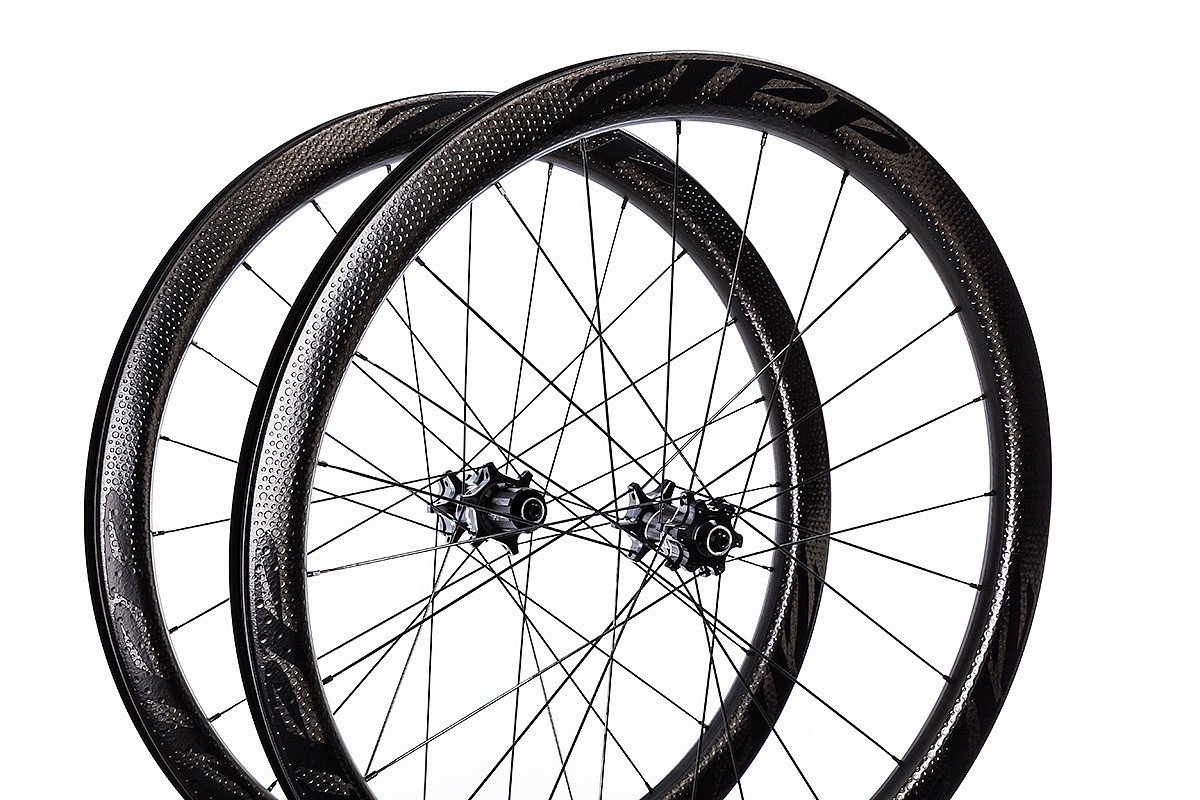 zipp 303 firecrest disc clincher