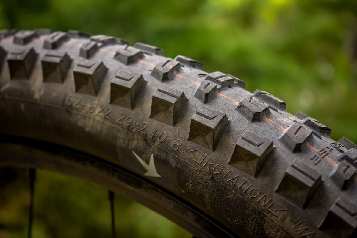 Schwalbe Romy side profile